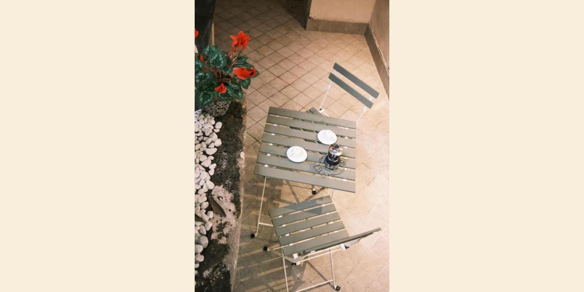 Nespolino, Piccola Casetta In Centro Storico Al Piano Terra Con Piccolo Spazio Esterno Privato Naples Extérieur photo